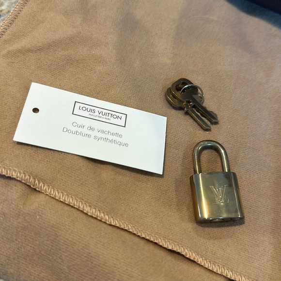 Louis Vuitton Speedy 25 Authentic - Picture 2 of 12